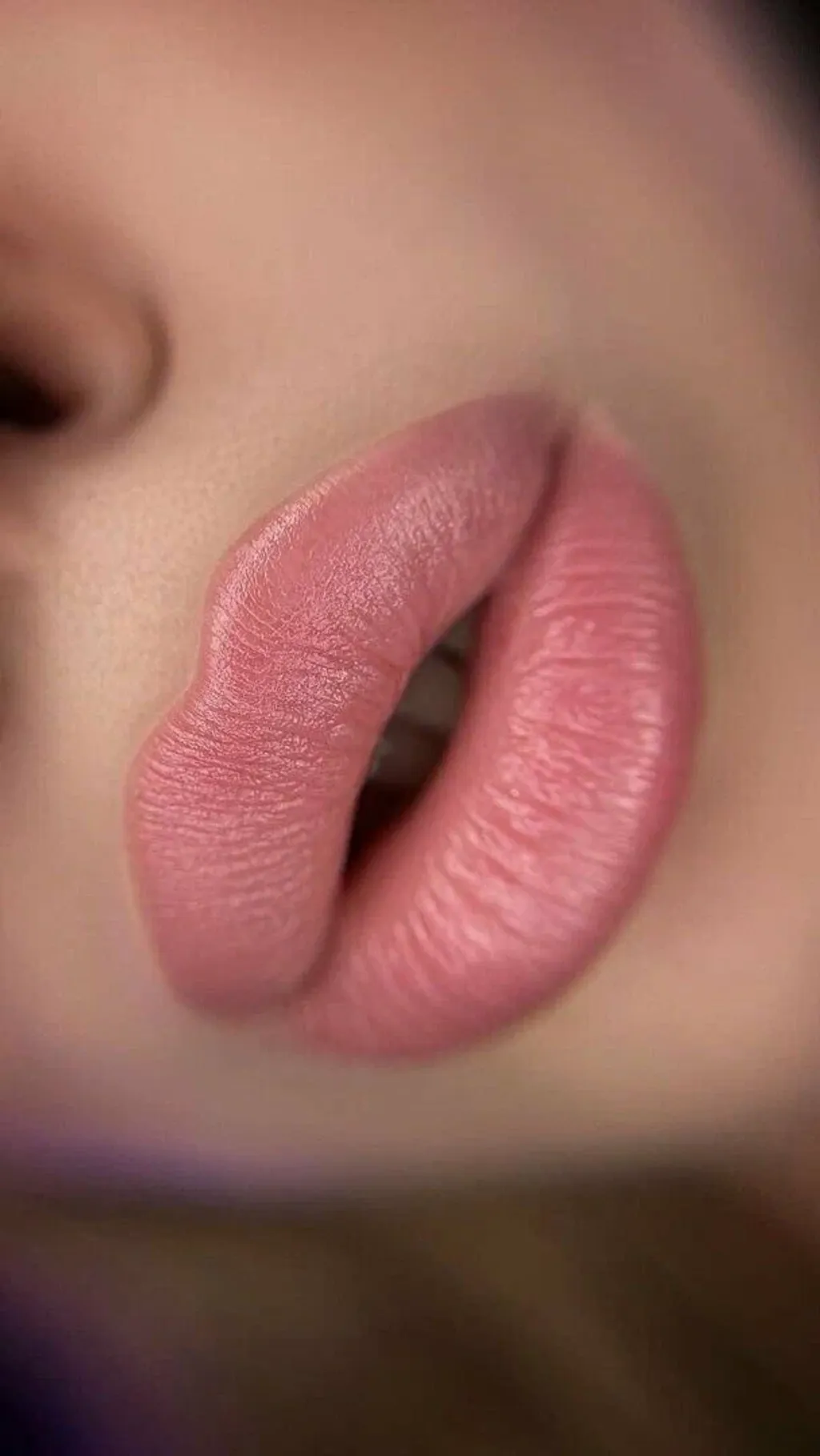 Пудровые брови