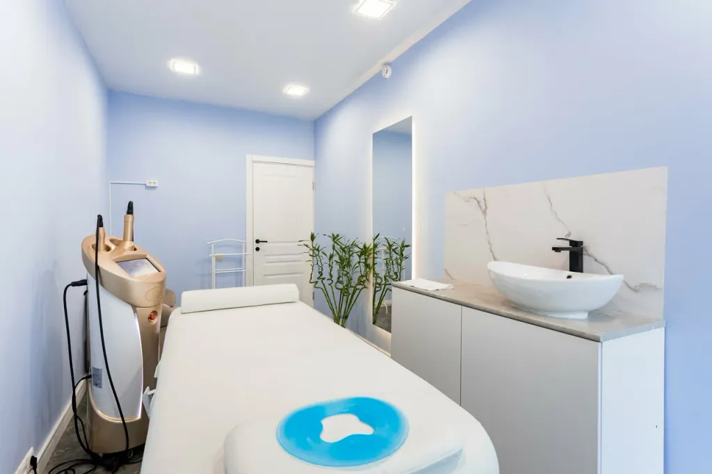 Пудровые брови